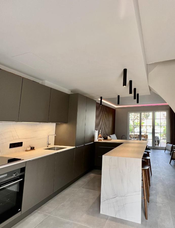 Casa Ika Port Grimaud - Maison 4 Chambres + Amarrage Buitenkant foto